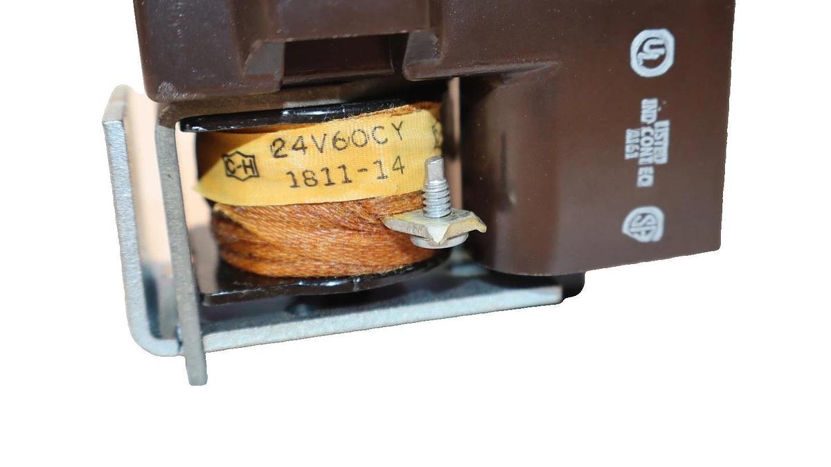Cutler Hammer Type AA Relay 1P 24V Coil , 9575H2442-28 (New)