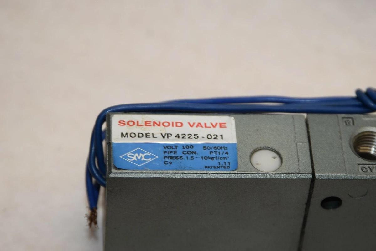 SMC SOLENOID VALVE VP4225-021 VP4225021 100V NEW