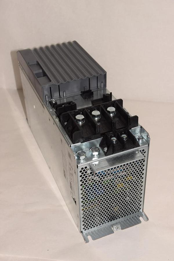 SEW  Eurodrive Movidrive Drive MDP90A-0500-503-4-000 50kW 67.1hp NEW cover miss