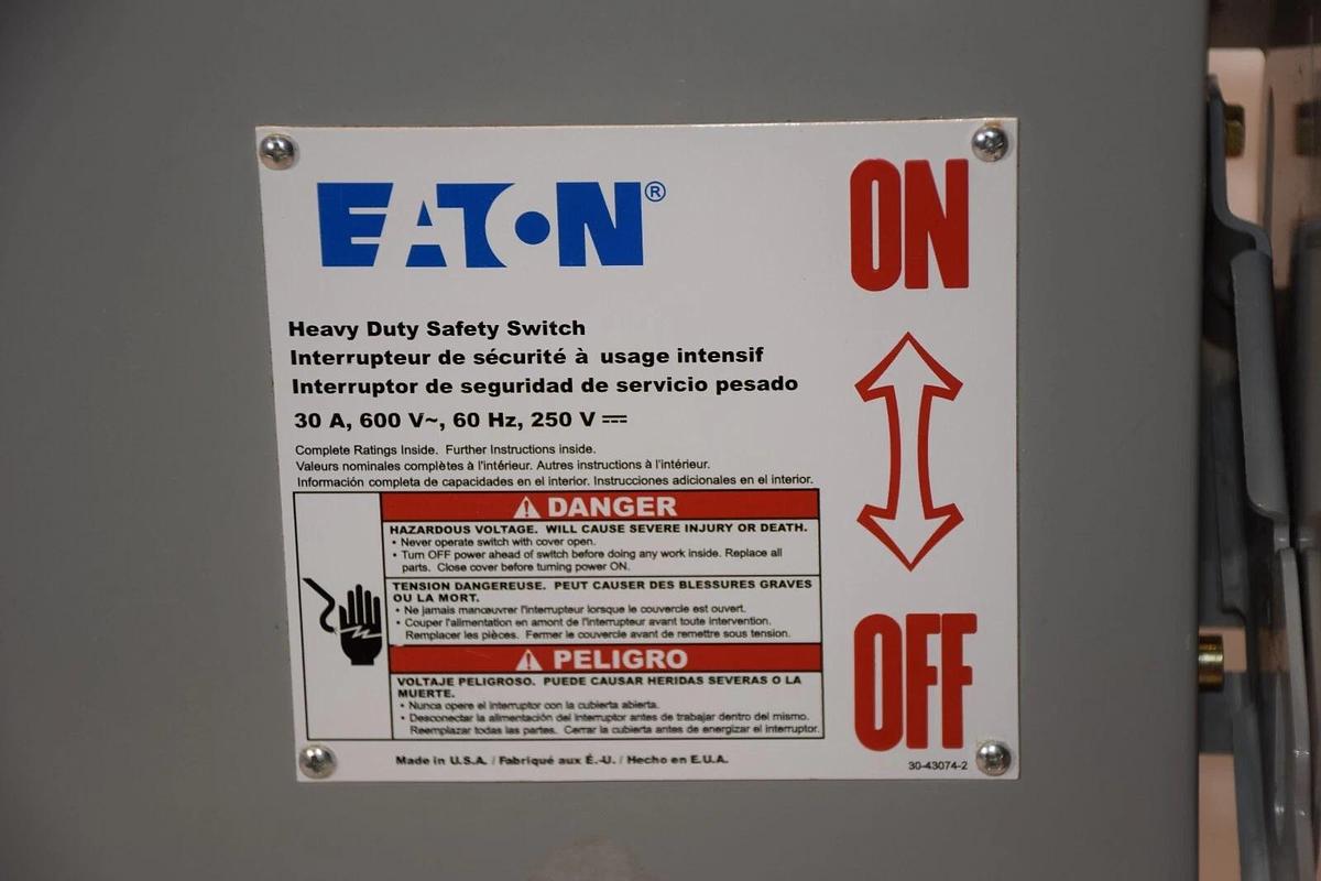 Used CUTLER HAMMER EATON Heavy Duty Safety Switch DH361UGK 30Amp 600V 3 Pole