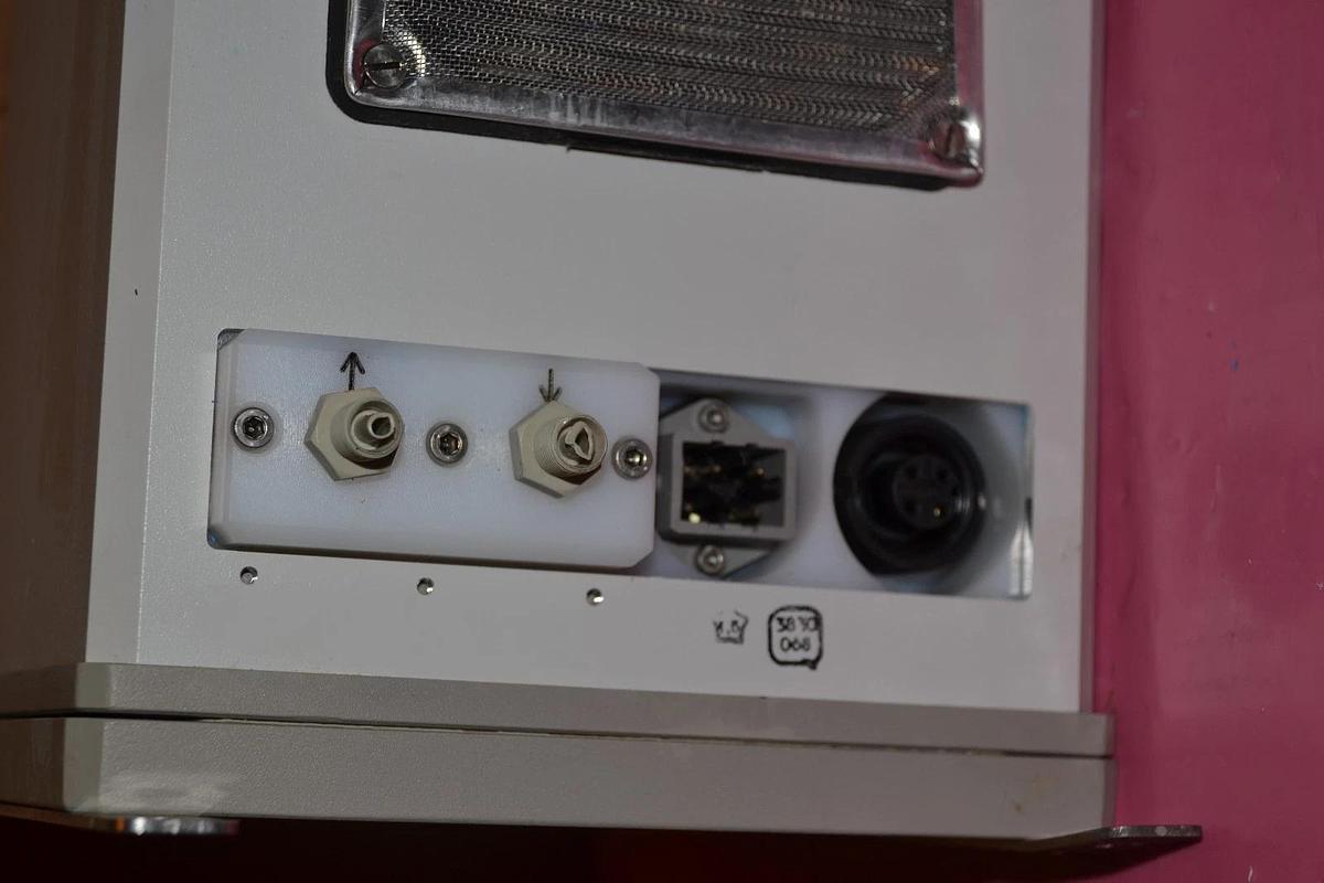 Used DRAGER POLYTRON PYROLYZER 8314330 ARUF-0020 Tu(min)=5deg.c (max)=35deg.c