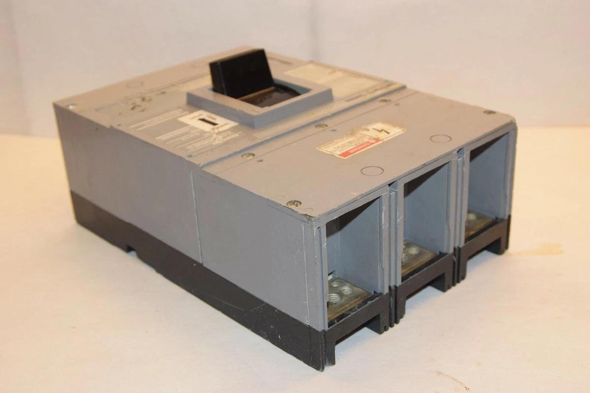 Used Siemens Sentron Molded Case Switch JXD23S400A 400A 400 Amp A 240 VAC