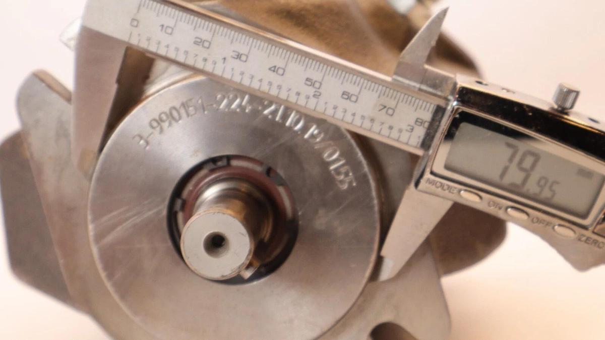 Rexroth Displacement Pump R901384824 SYDFEE-20/018R-PPA12N00-0000C1A0EXX024 RBLT