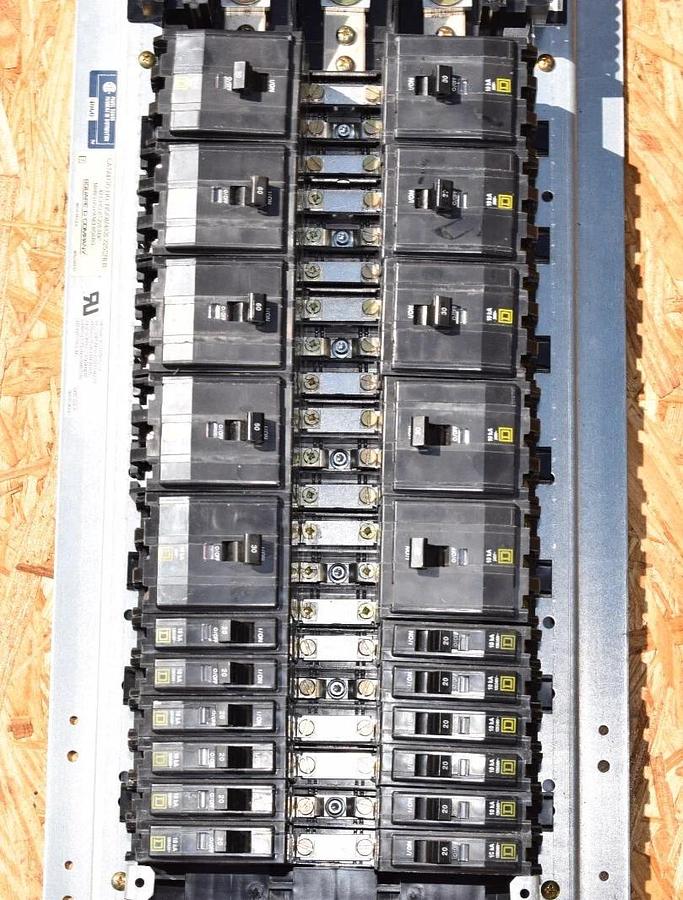 Used Square D 42 Circ Main Lug Panelboard Interior NQOM442L225CNLB 225A 150A main 3ph