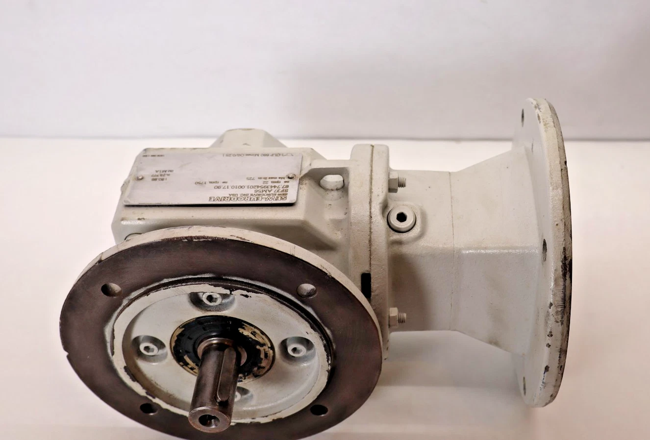SEW-EURODRIVE Gearbox Gear Reducer SF37 AM56 SF37AM56 1750rpm 80.96 (NOS)