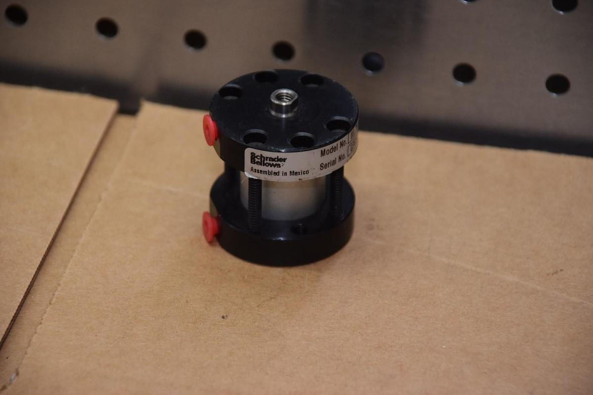 SCHRADER BELLOWS 00.75 NSCL 9 0.500 250psi PANCAKE PNEUMATIC CYLINDER NEW