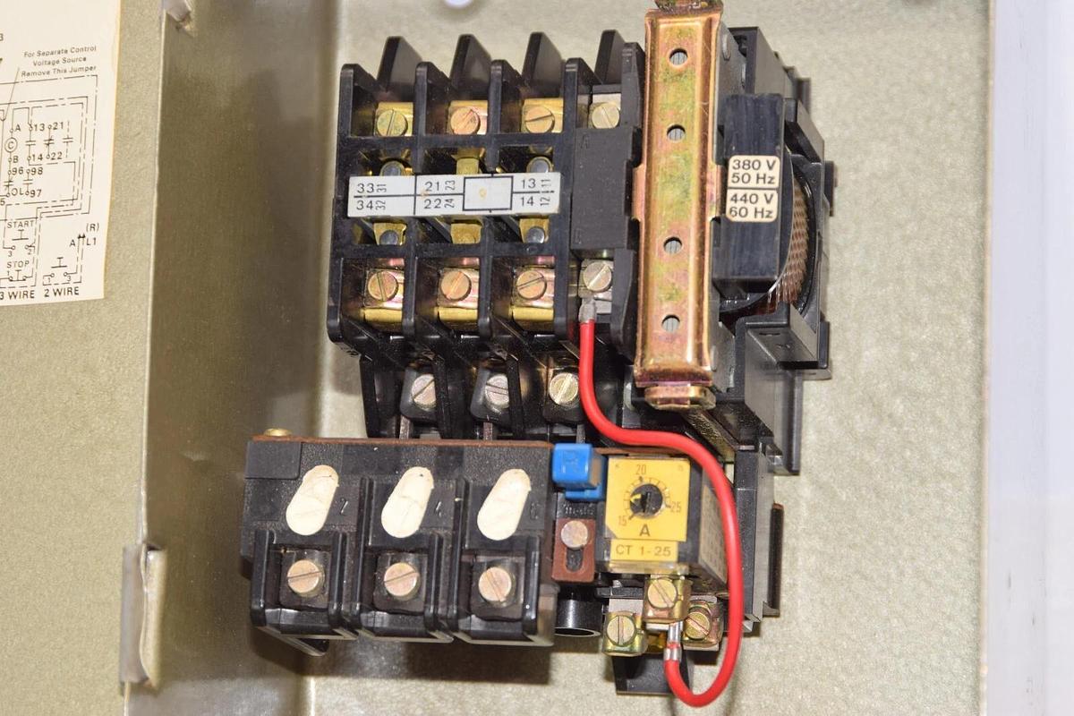 (NEW) S&S CONTROLS CAT1 CT1-25 380/440V 50/60Hz Rest Enclosure