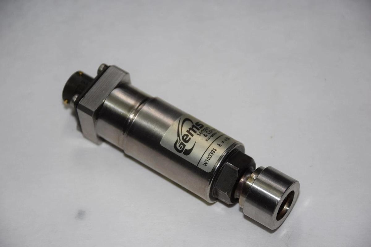 Used GEMS SENSORS 2600RGB1000C3UB001 Range - 7BAR G output 0-5V supply 6.5-35VDC