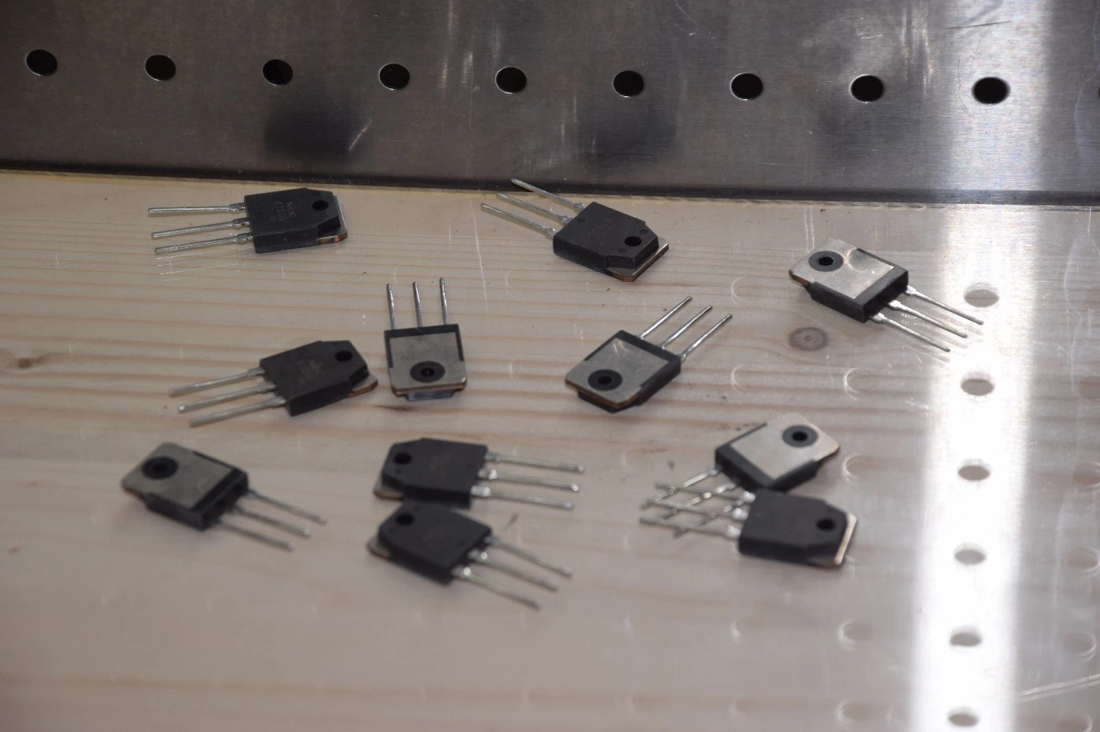 Used (LOT OF 11) NEC K1500 SEMICONDUCTOR TRANSISTOR