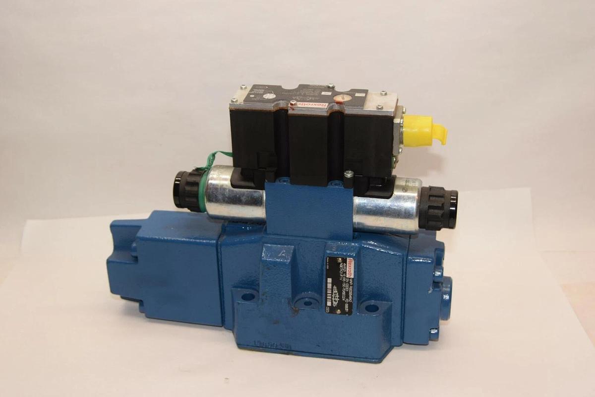 Used NEW BOSCH R900954642 REXROTH Directional Valve 4WRZE16W6-150-70/6EG24N9ETK31/F1V