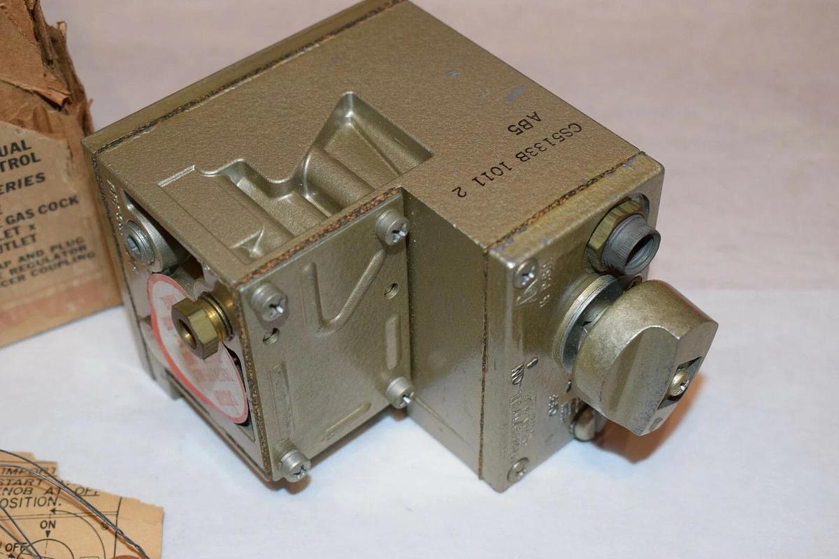 NEW HONEYWELL CS5133B 1011 2 POWERPILE ADATROL MANUAL COMBINATION GAS CONTROL