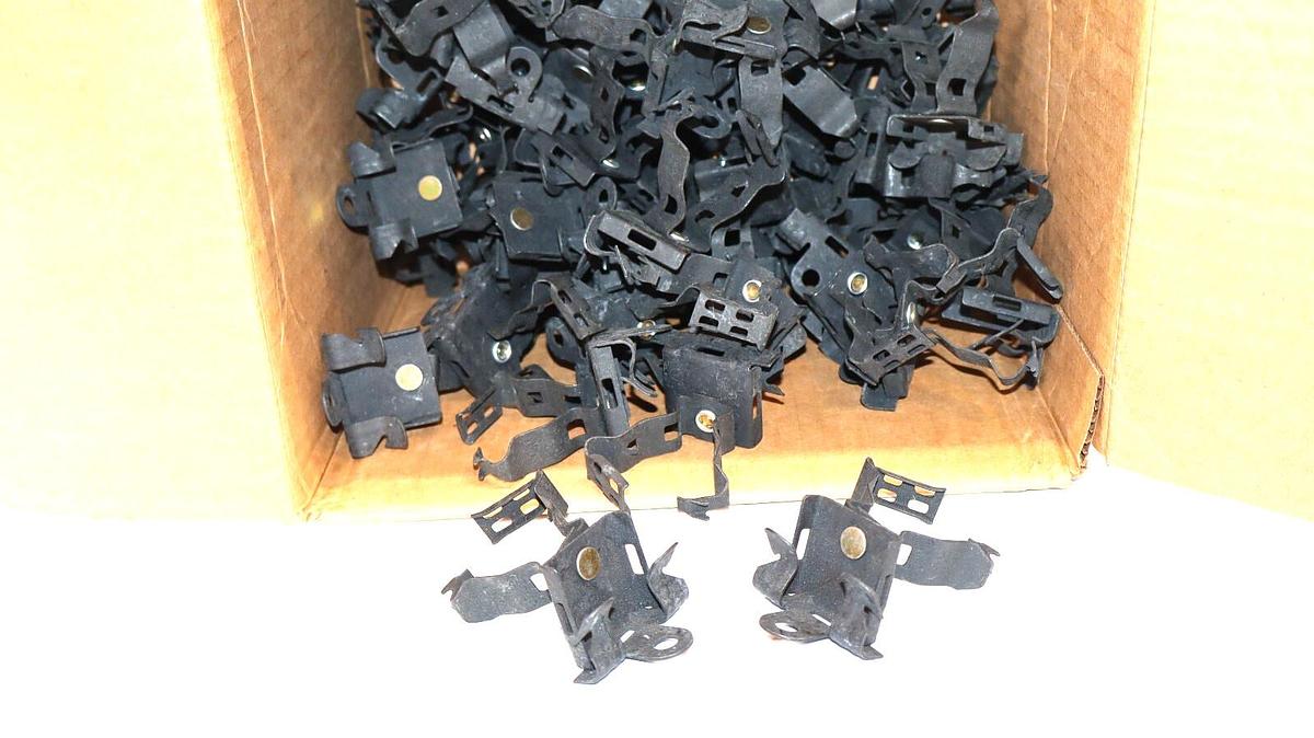 (NEW - Lot of 71) B-LINE BLINE BG-8-12 BG812 Top Mount Conduit T-Bar Fastener