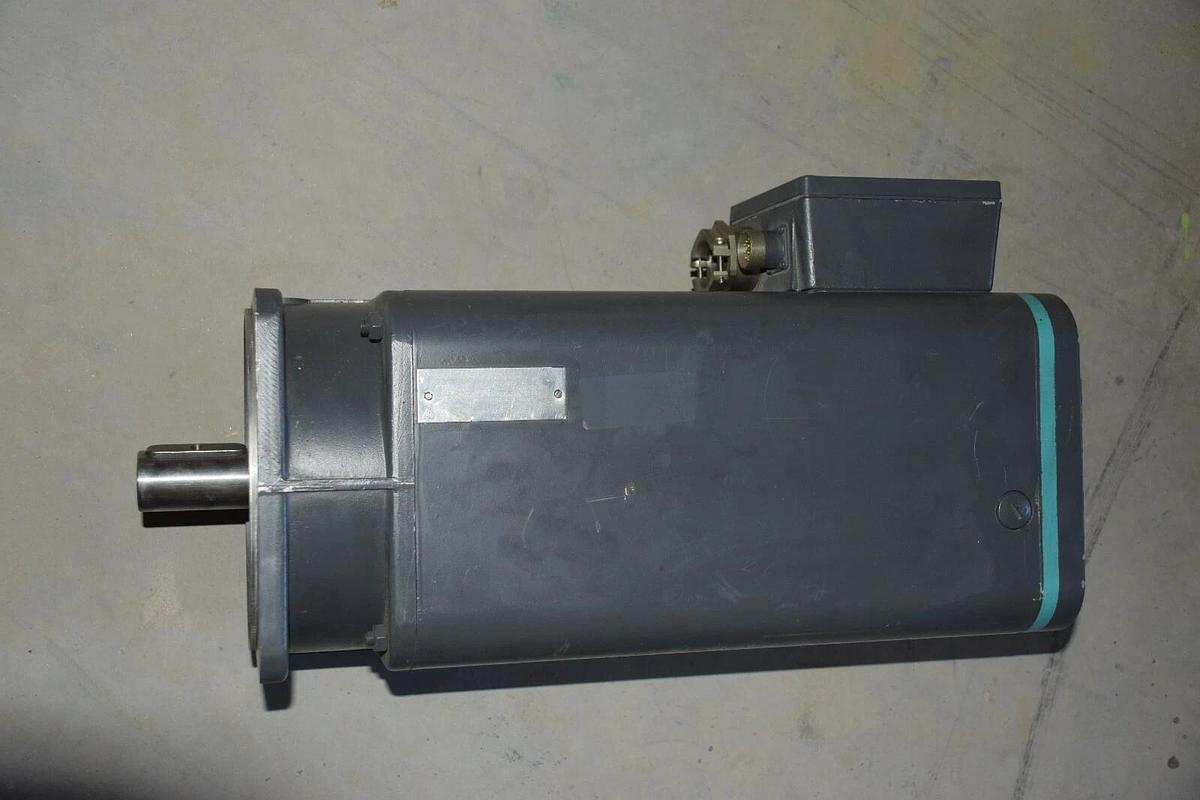 Used SIEMENS Permanent Magnet Motor 1FT5106-0AA01-2-Z  1FT51060AA012Z