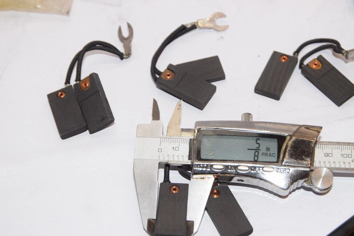 (NEW - Lot of 7) WOLF CT671  5/8" x 13/64" Carbon Motor Brush