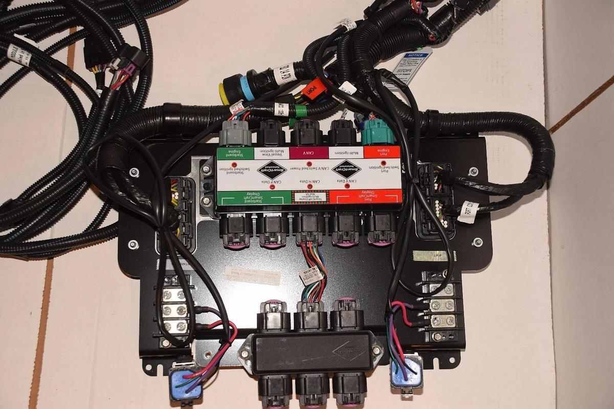 New Mercury Mercruiser Oem 84-898289T65 Dual Helm Harness 8M2100164  8M2100091