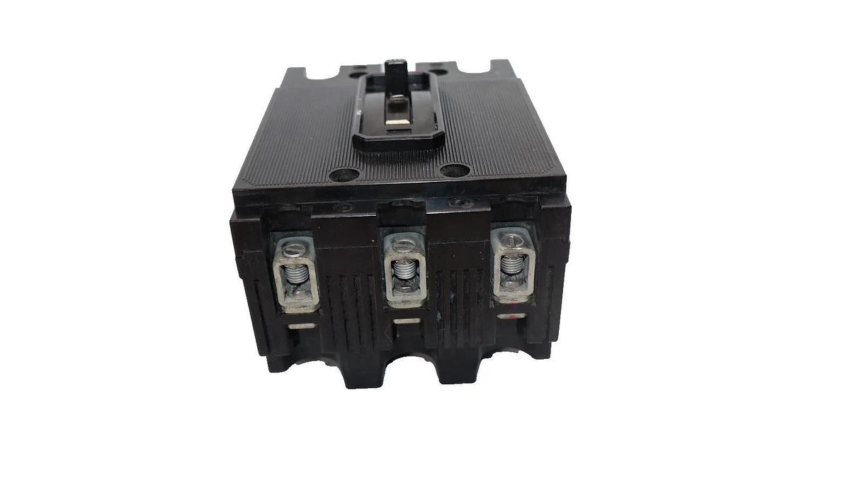 Used ITE Circuit Breaker 70A 70 Amp 3 Pole ET-1577 ET1577 AW-27 240v