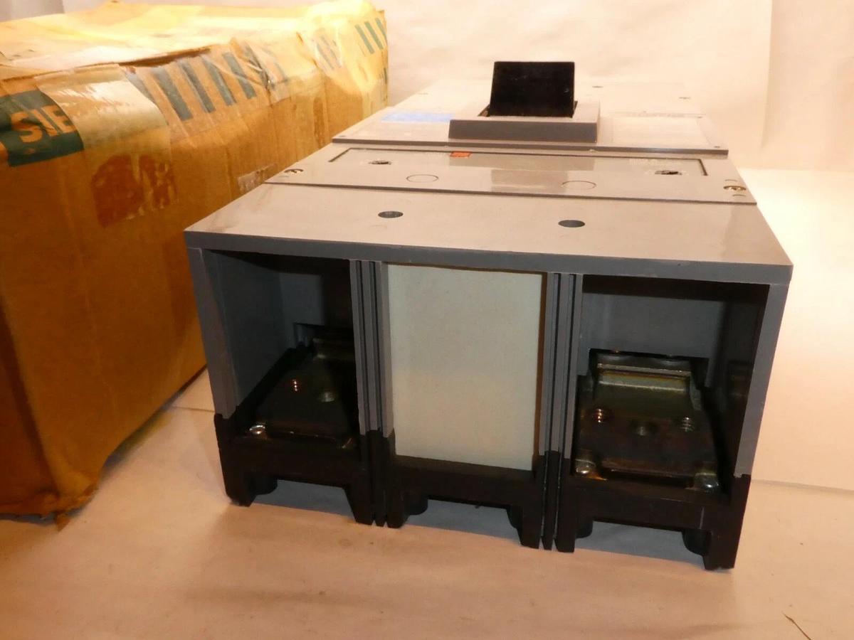 Used (New) Siemens LMXD62B800 Molded Case Circuit Breaker 2P 800 Amp 600V LMXD6 800A