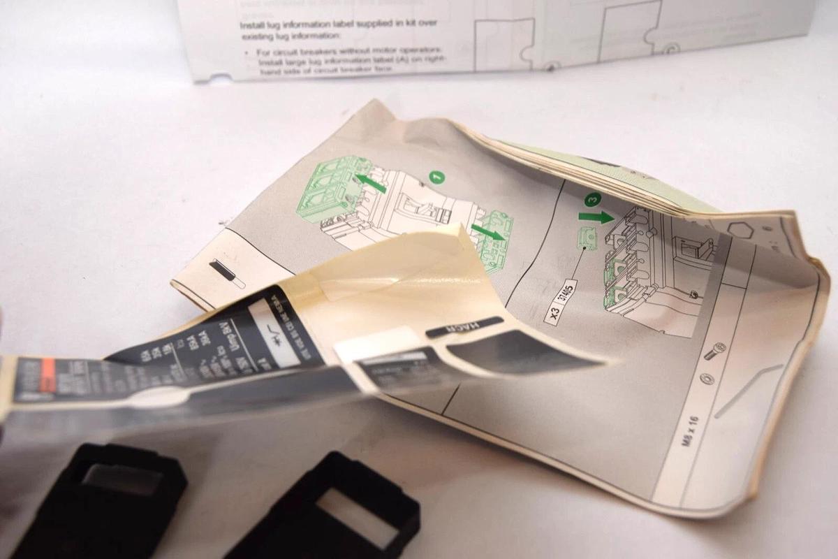 MERLIN GERIN 37486 Circuit Breaker Lug Kit Connector (NOS)