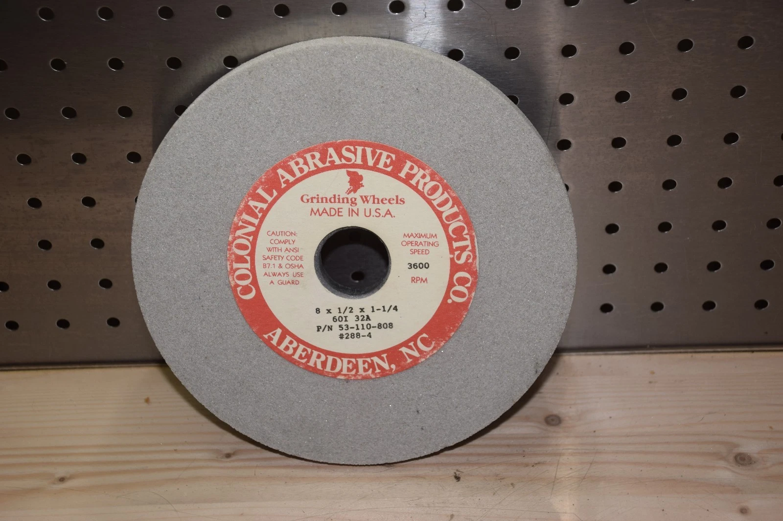 Colonial Abrasive 53-110-808, 60I 32A Grey Grinding Wheel 8" x 1/2" x 1-1/4"