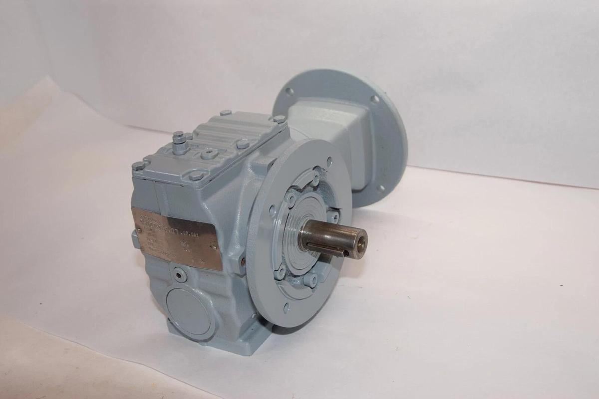 (NEW) SEW-EURODRIVE SF47AM145 850275812.07.07.001 Mobilgear 636 Gear Reducer