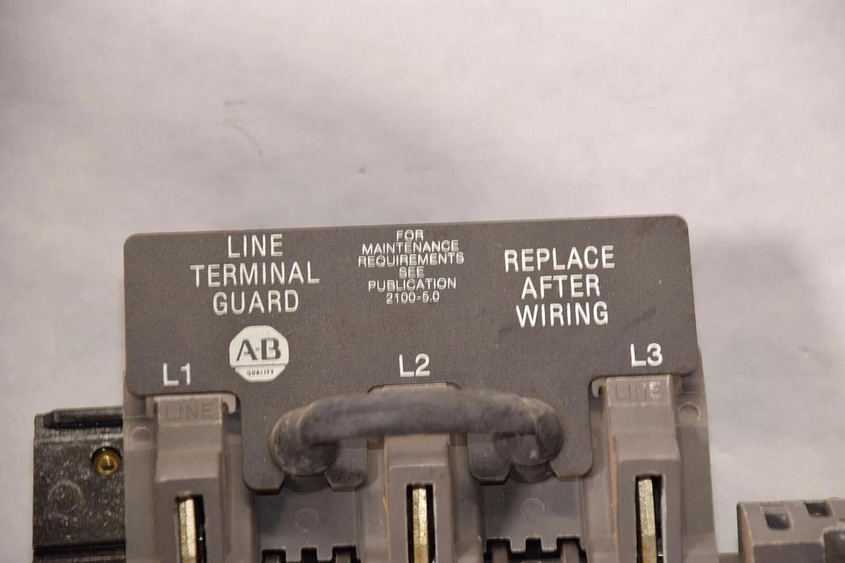 Used ALLEN BRADLEY 40120-582-02 X-401978 2100-5.0 30A 600v Disconnect Switch Assembly