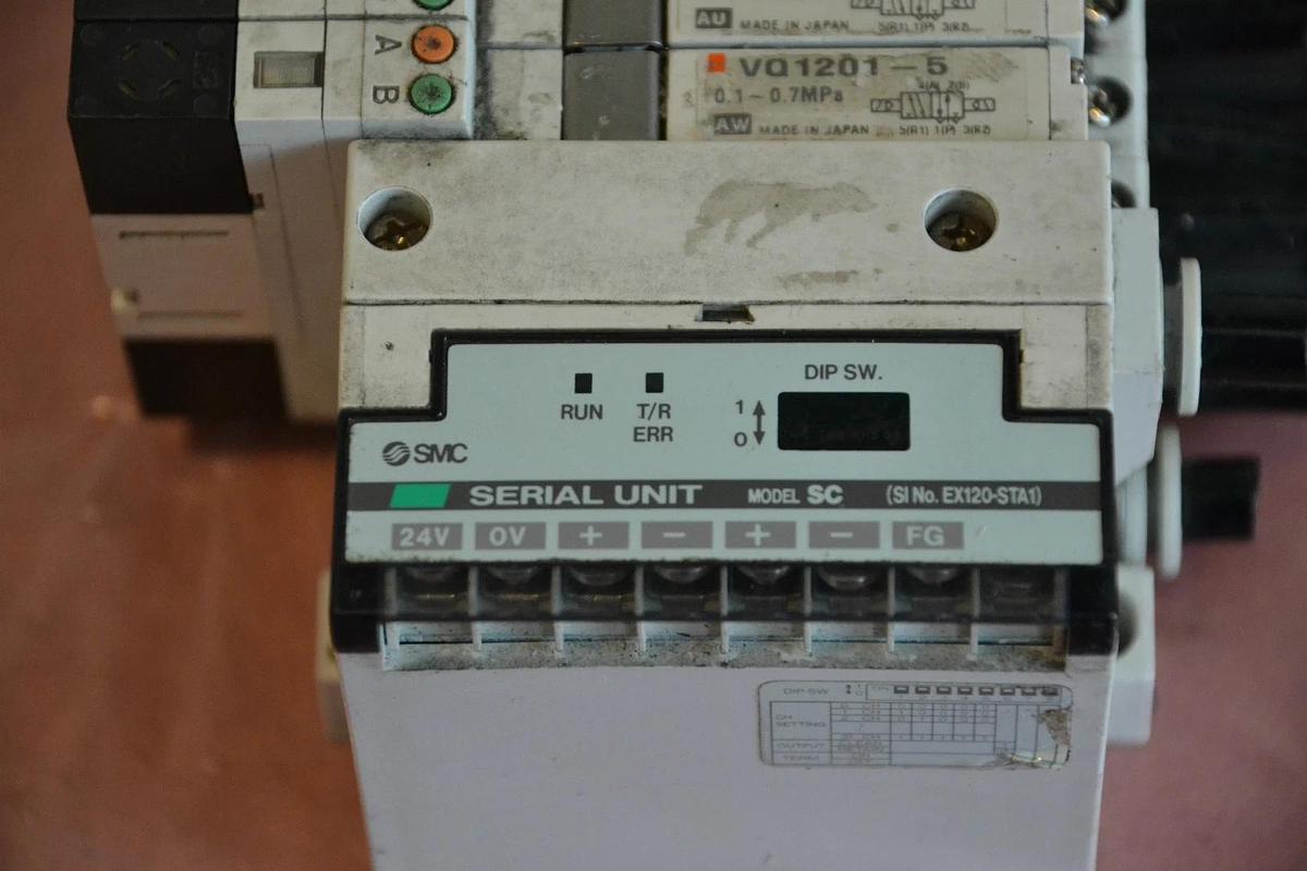 Used SMC VALVE MANIFOLD EX120-SMJ1 VQ1201-5 VQ1201 5 VQ12015