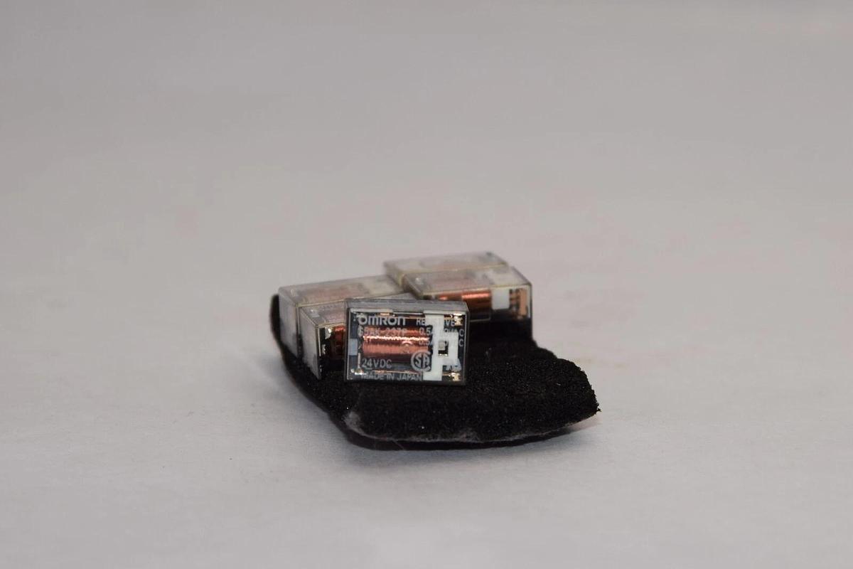 (NEW - Lot 5) OMRON G5AK237PDC24 G5AK-237P 24Vdc Relay