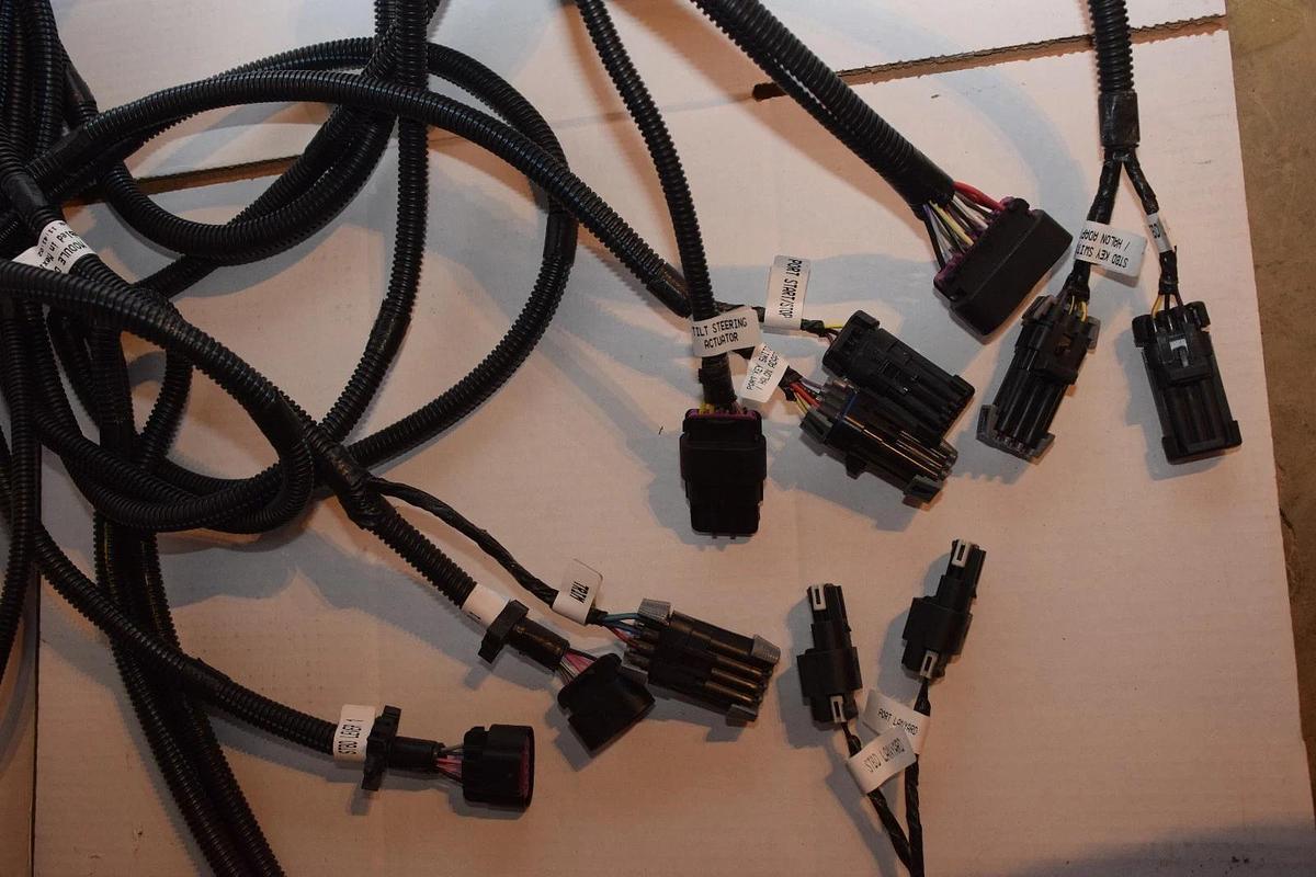 New Mercury Mercruiser Oem 84-898289T65 Dual Helm Harness 8M2100164  8M2100091