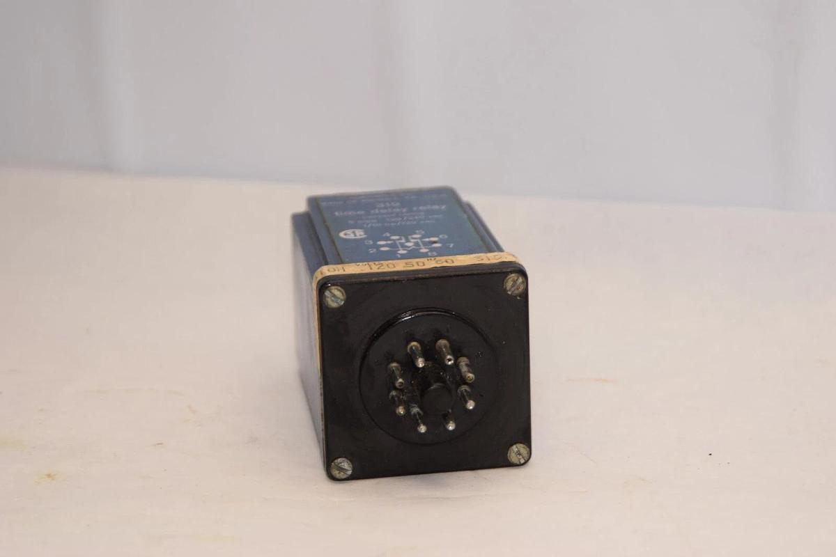 Used AUTOMATIC TIMING & CONTROLS CO. 319 5A 120/240Vac 0-30sec Time Delay Relay