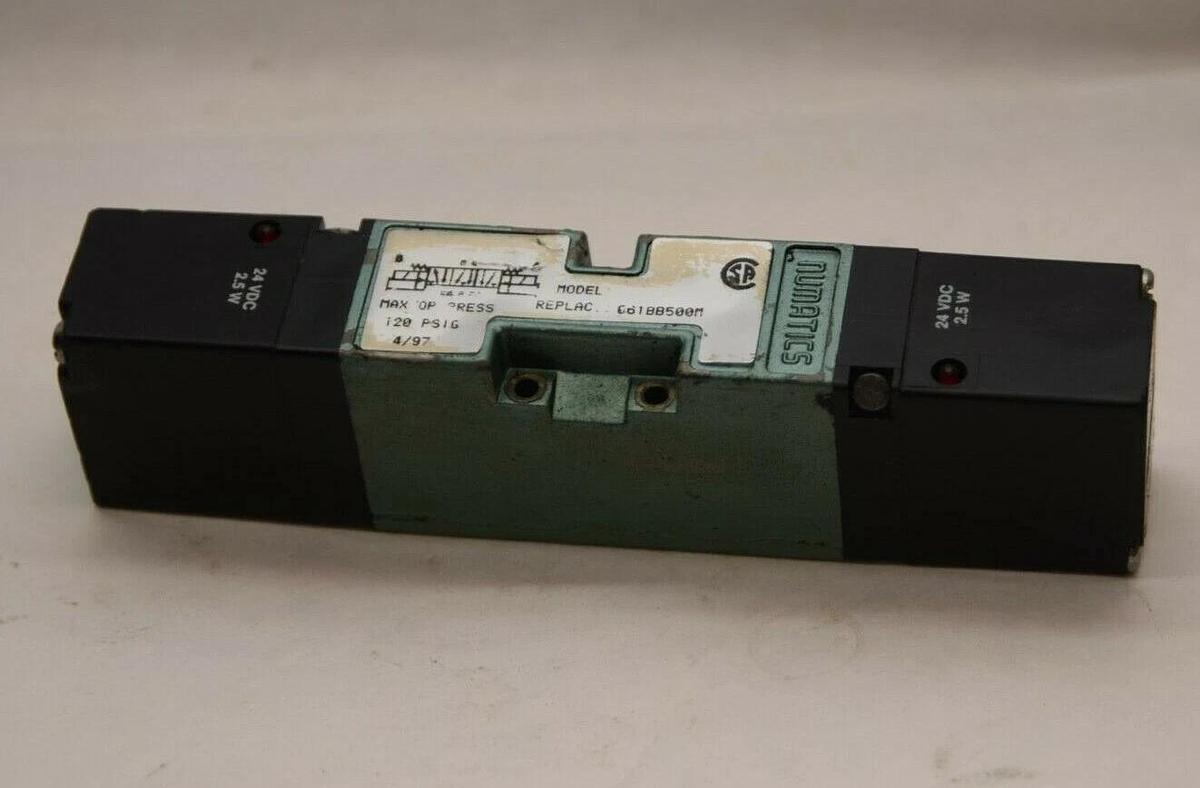 Used NUMATIC 061BB500M 120psig 24Vdc 2.5W Coil Pneumatic Solenoid Valve
