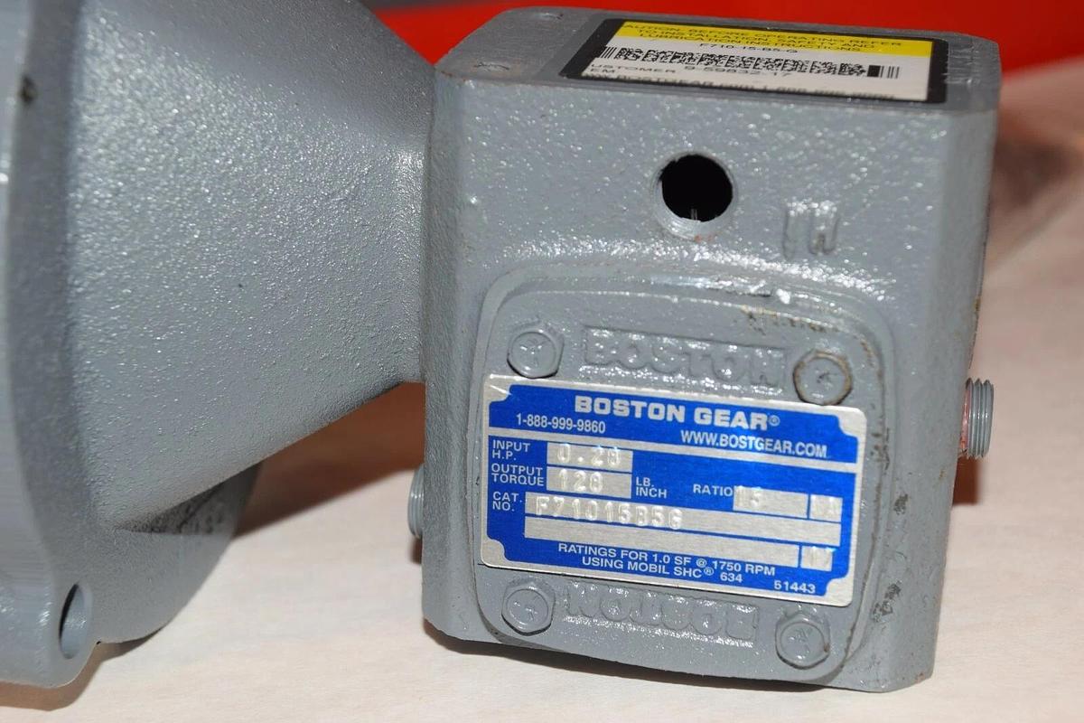 BOSTON GEAR F710-15-B5-G F71015B5G 15:1 .28HP  RATIO GEAR SPEED REDUCER (New)