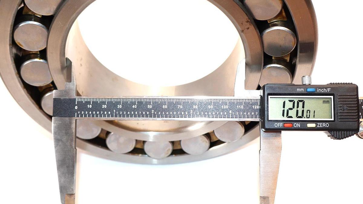22224 Spherical Roller Bearing  (New)