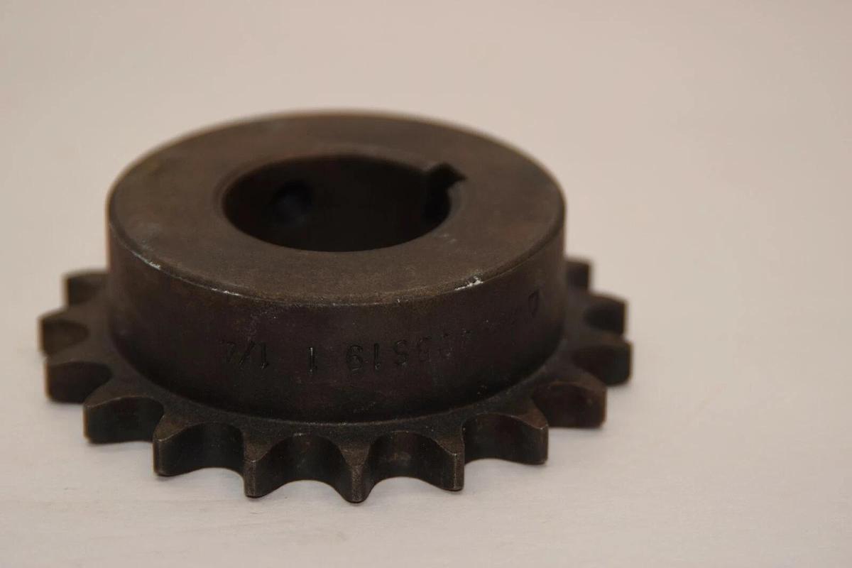 (NEW) MARTIN 40BS19 1-1/4" Bore 19 Teeth Sprocket