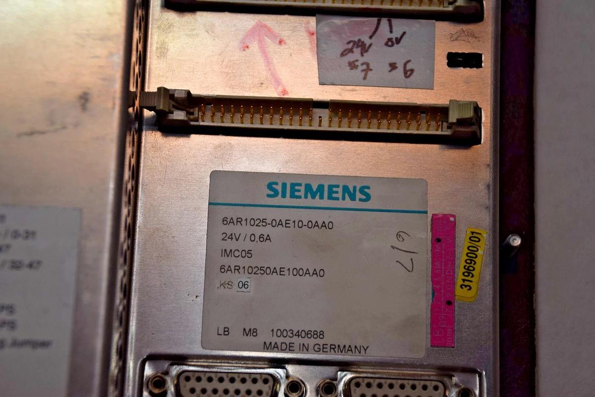 Used Siemens Sicomp Computer IMC 05 6AR1025-0AE10-0AA0 6AR10250AE100AA0 24V