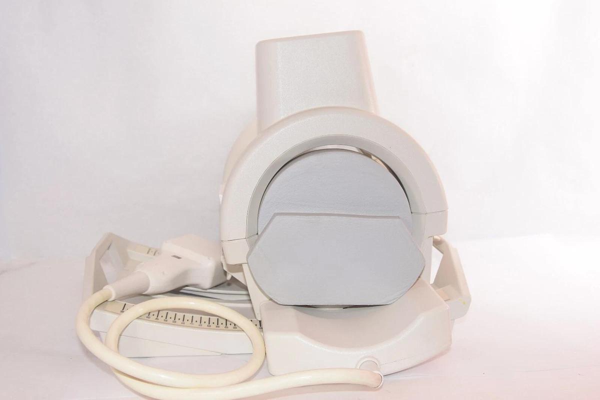 Used GE MEDICAL SYSTEMS LLC 5406350-2 , 4535-301-73591 , 4535-303-04741 Knee Coil