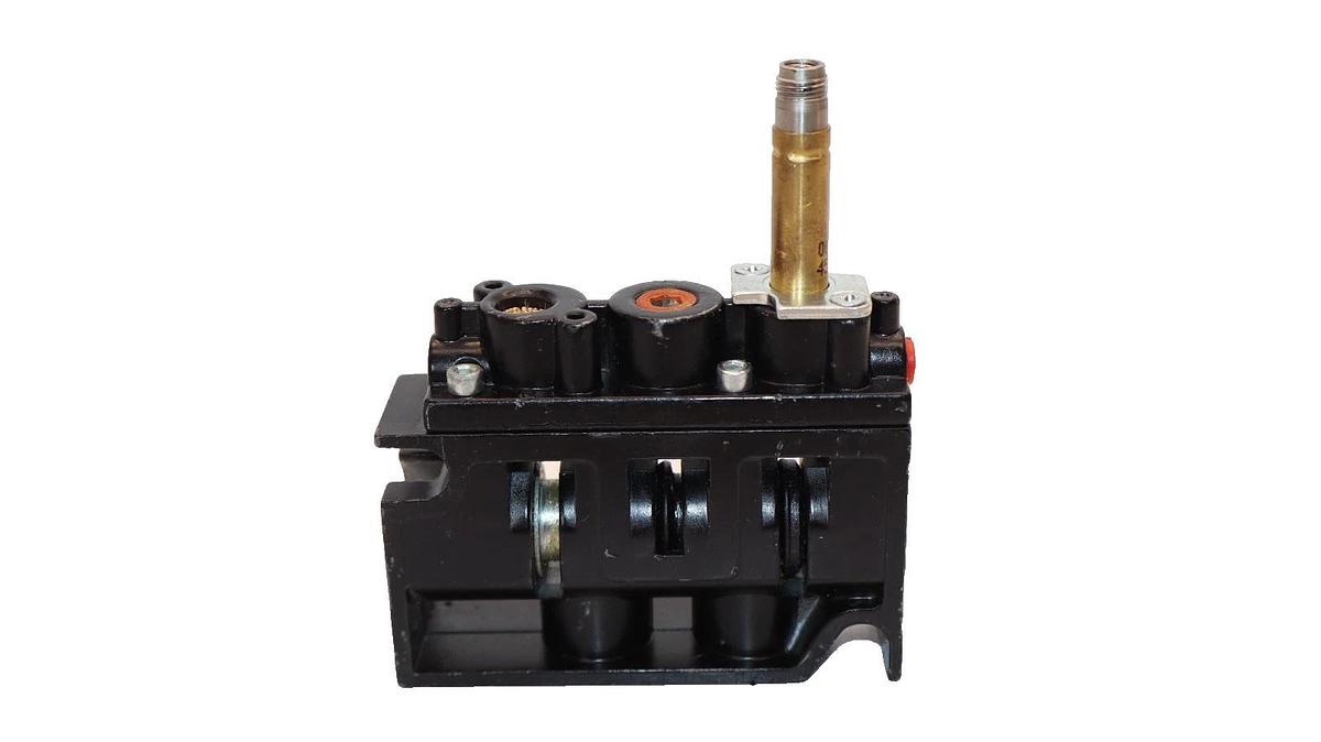 ARO A222SS-12O-A Solenoid Valve *No Coil* (New)