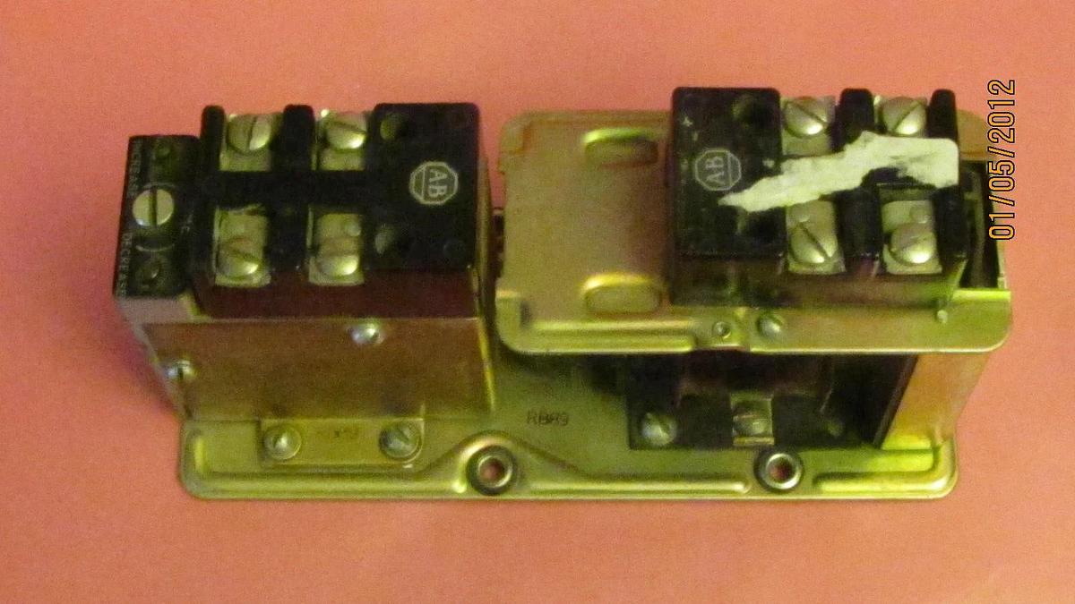 Used ALLEN BRADLEY PNUMATIC TIMER BX 849ZOD331B BX849ZOD331B 110V COIL 10a