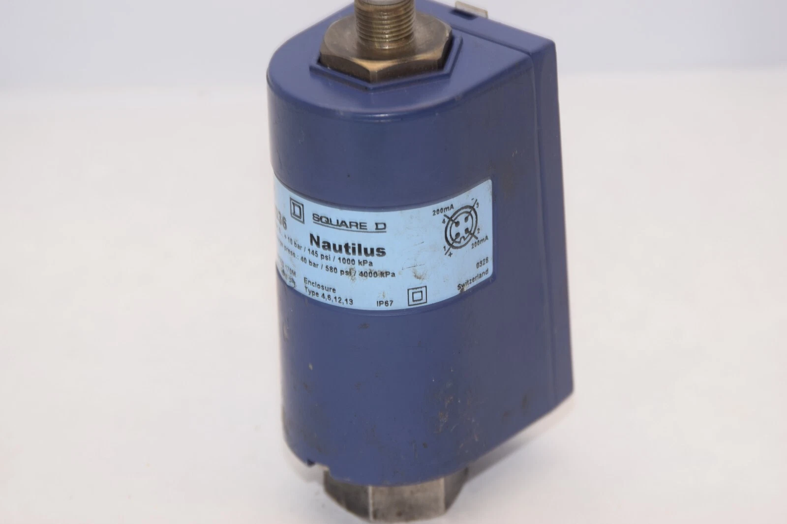 Used SQUARE D XML-F010D2036 24V 200mA 0-10 Bar Nautilus Pressure Sensor