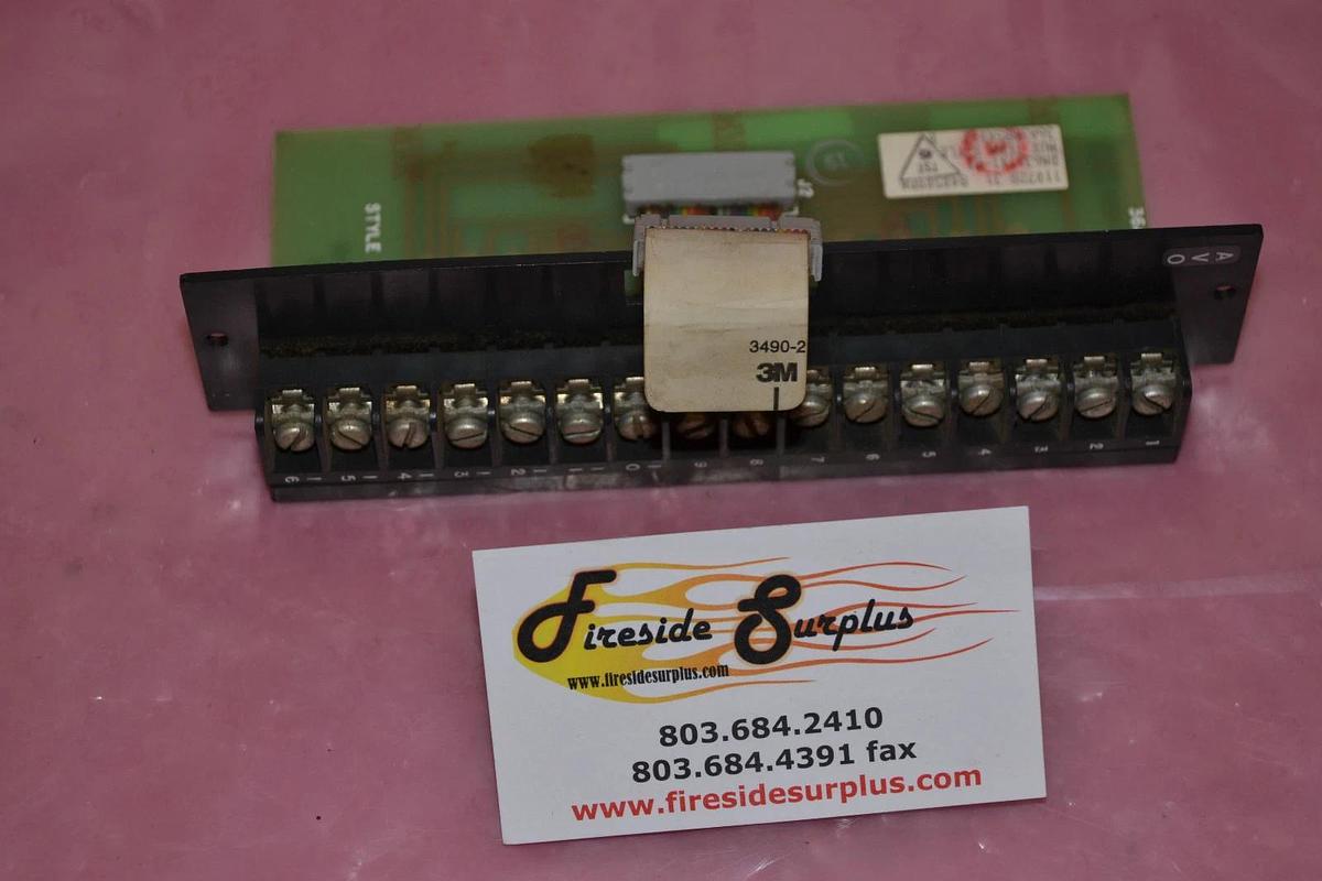 Used FISHER ROSEMOUNT CIRCUIT BOARD CARD 36A3885X012 36A3885X012