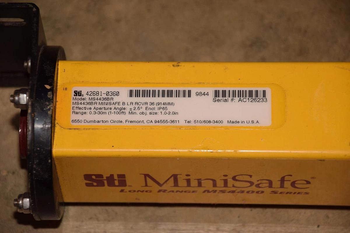 Used STI MINISAFE MS4436BR 42681-0360 0.3-30m RECEIVER SAFETY LIGHT CURTAIN