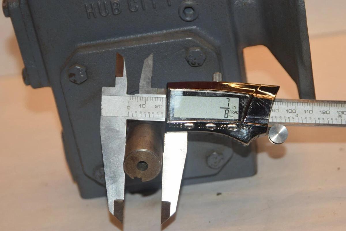 (NEW) HUB CITY 0220-6104-214 214 20:1 Ratio Style A Reducer