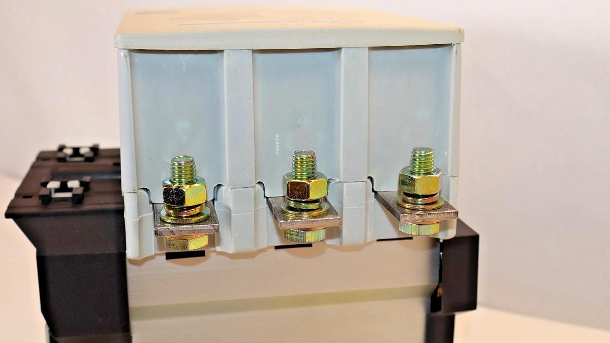 (NEW) CHINT NC2-400 NC2400 NC2.400 120V 50/60Hz AC Contactor