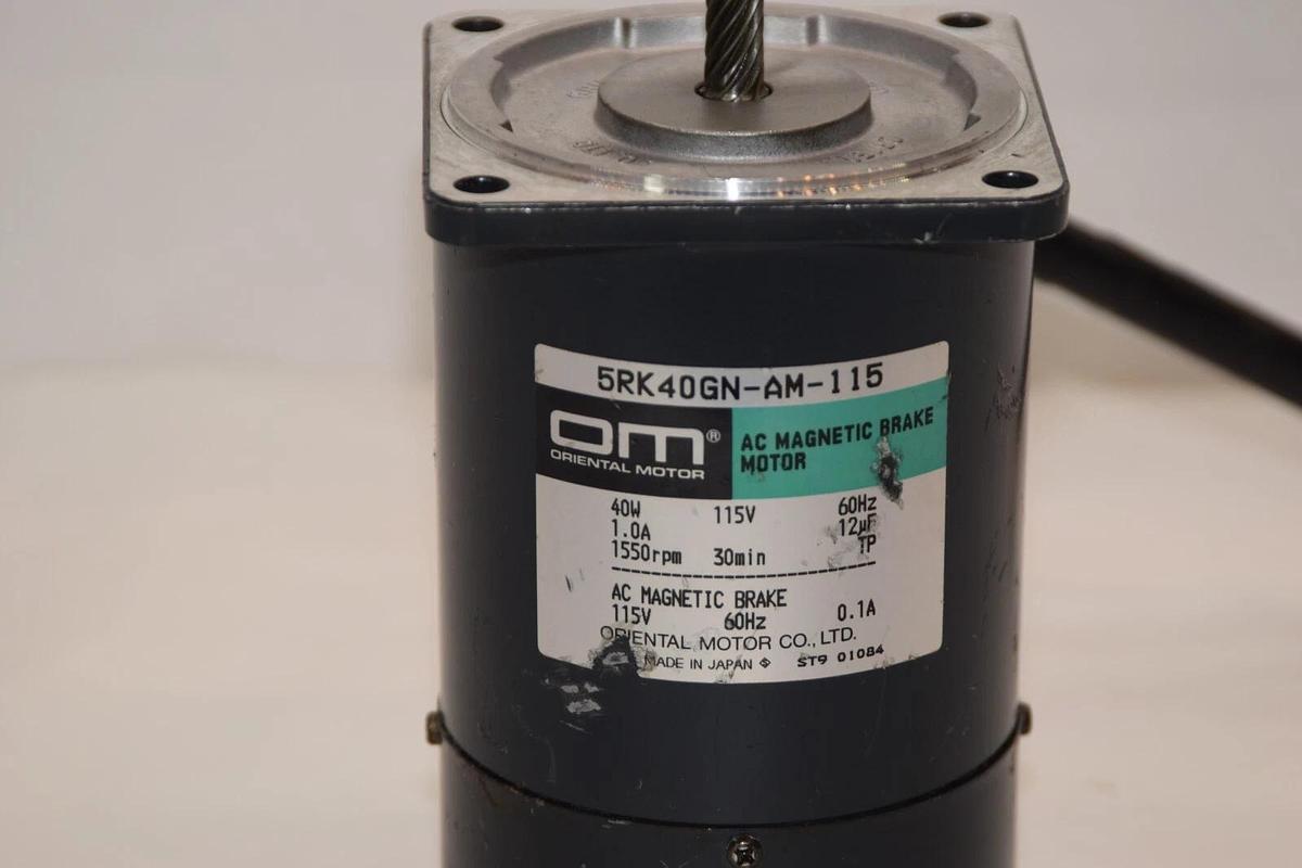 Used ORIENTAL MOTOR CO. LTD 5RK40GN-AM-115 40W 115V 60Hz 1550rpm Magnetic Brake Motor