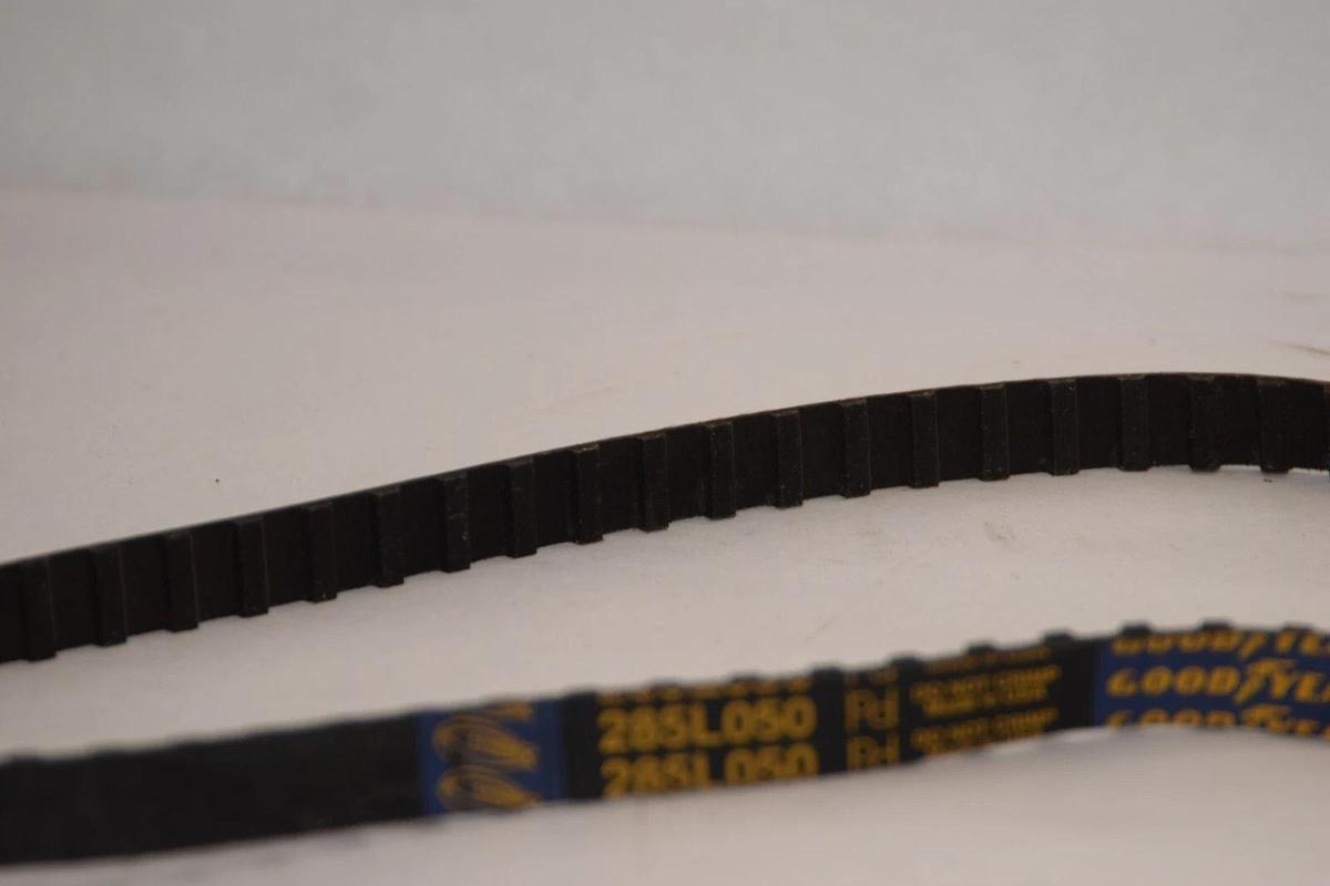 (NEW) GOODYEAR 285L050 PD USA Cogged Timing Belt