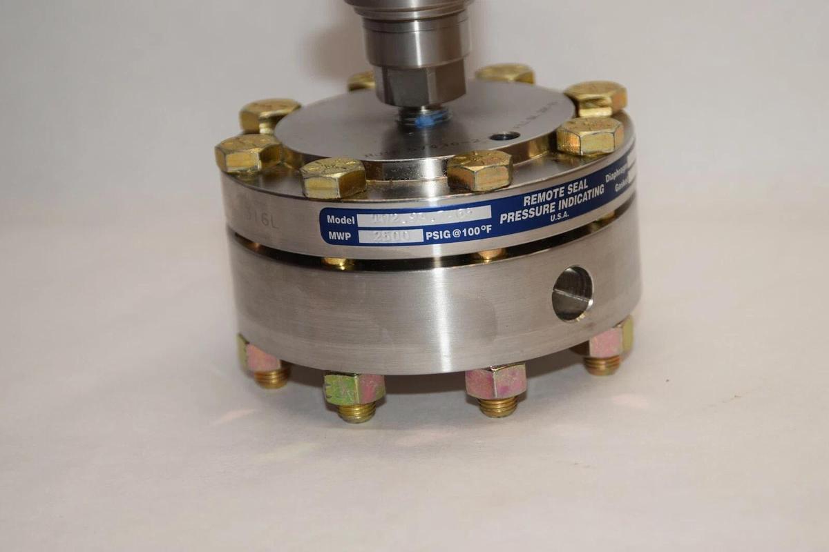 NEW- TURCK PS001R-303-LI2UPN8X-H1141/S1753 M6833403-000 200mA Pressure Sensor