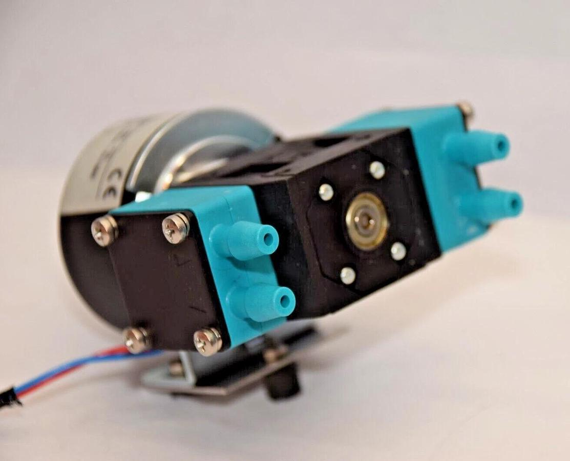 Used KNF PL10136-NFB-30 PL10136-NFB PL10136NFB30 Diaphragm Liquid Pump 24vdc