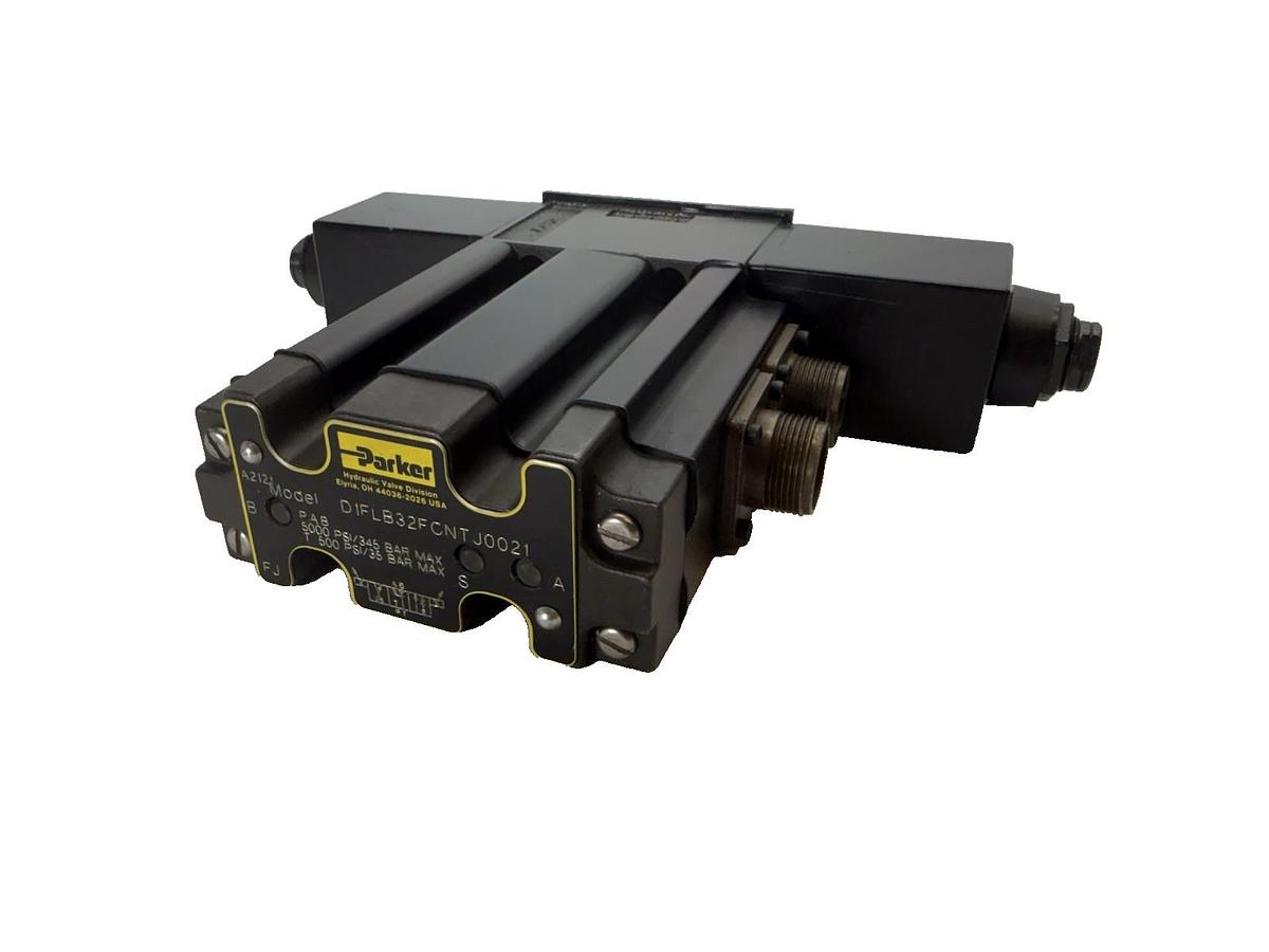 Parker Hydraulic Servo Valve D1FLB32FCNTJ0021  (New)