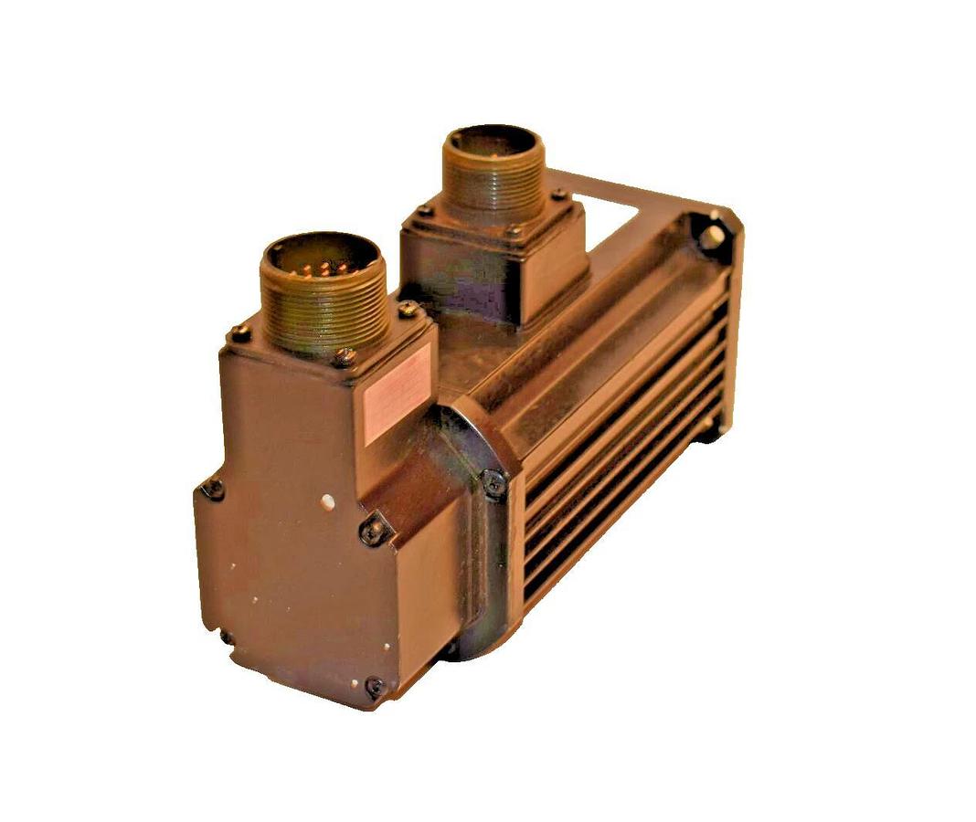 Used YASKAWA AC Servo Motor USAREM-03CFJ51 3000RPM 300W