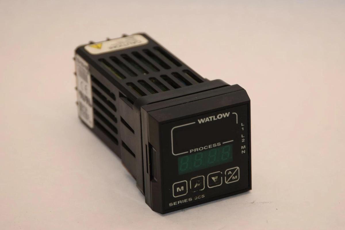 Used WATLOW 965A-3KK0-00RG / 965A3KK000RG 965 TEMPERATURE CONTROLER