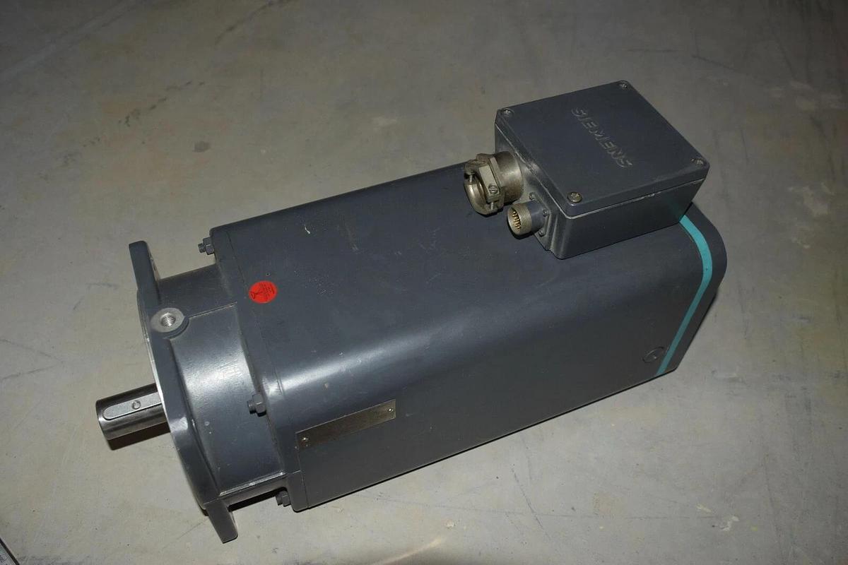 Used SIEMENS Permanent Magnet Motor 1FT5106-0AA01-2-Z  1FT51060AA012Z